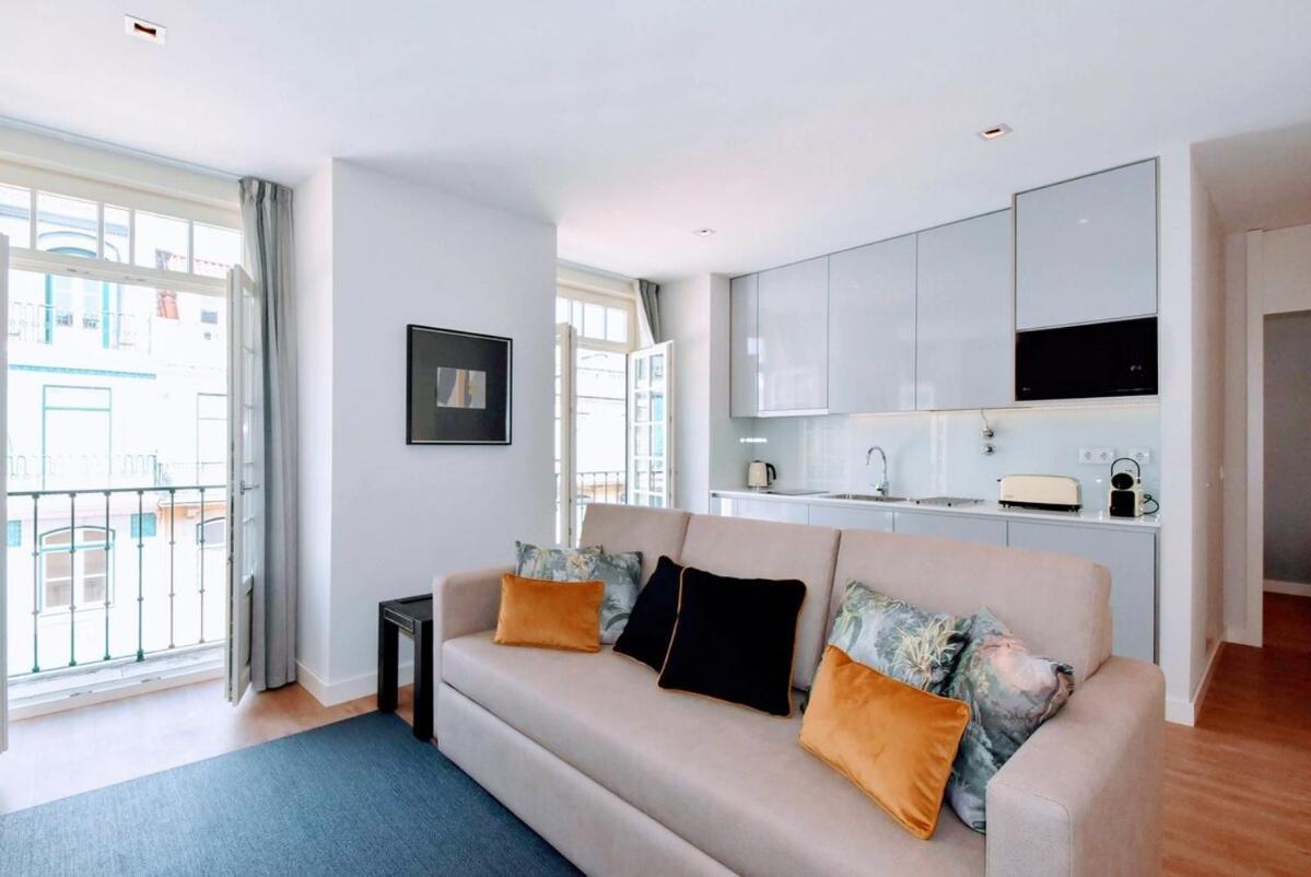 Apartamento de 1 Dormitorio con balcón y vistas a la ciudad